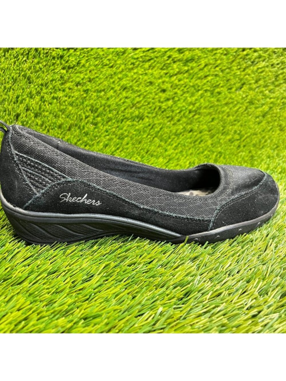 Skechers Savvy Radiant Womens Size 6.5 Black Casual Slip On Wedge Ballet Flats